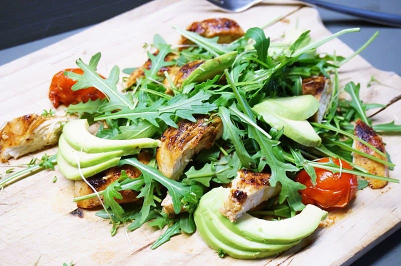 Hühnchen-Salat mit Avocado